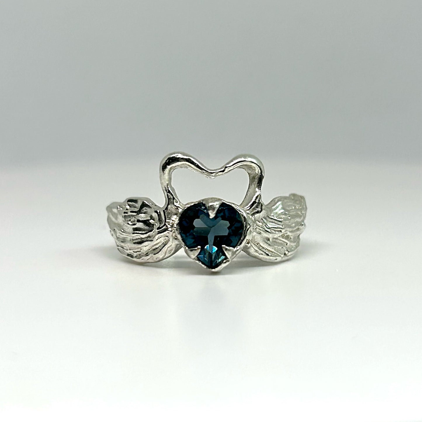 London Blue Topaz Swans in Love - US 5.5/UK K
