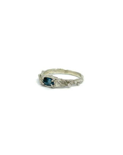 Juniper Ring - US 5.25 / UK J1/2