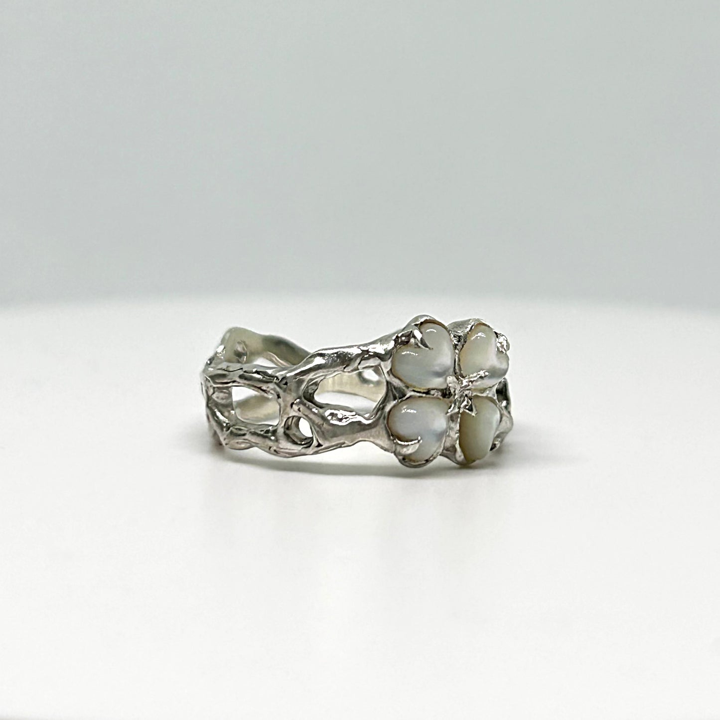 Clover Ring - US 7/UK N