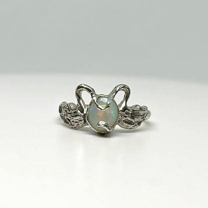 Opal Swans in Love - US 6.25/UK L1/2