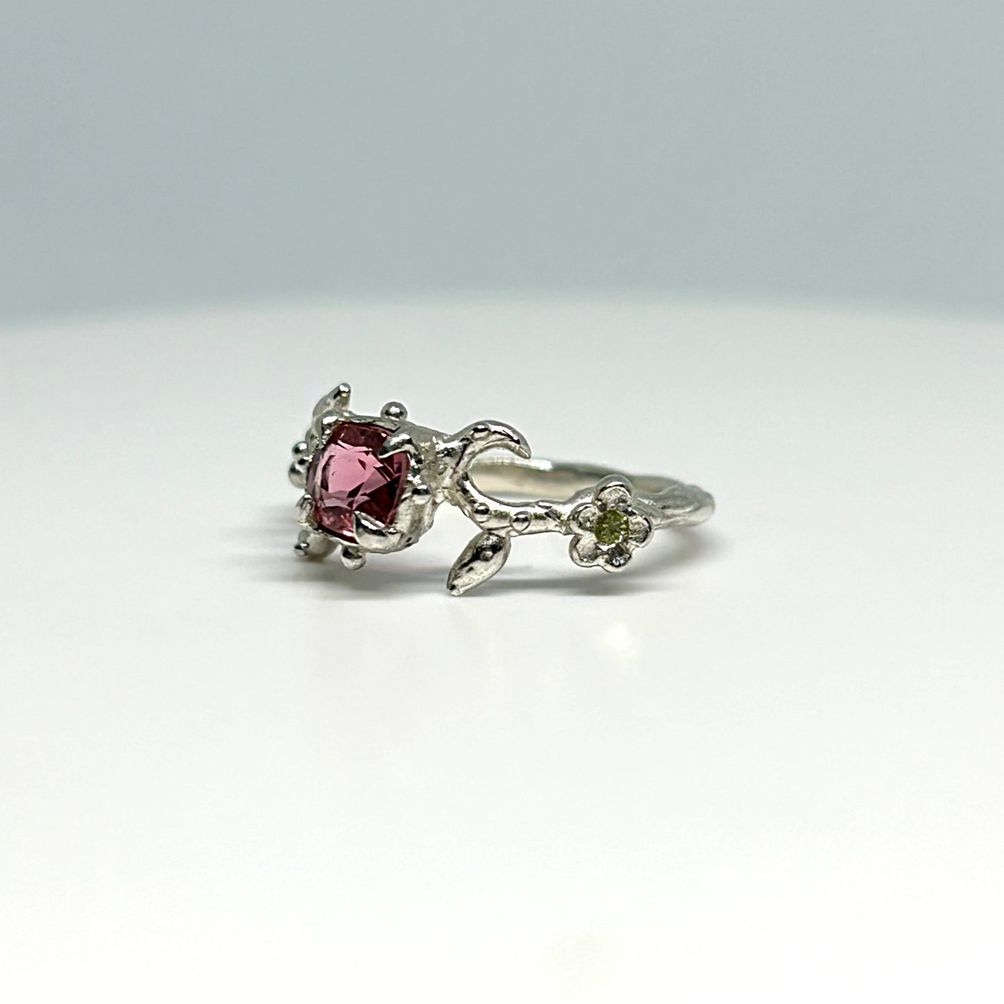 Primrose Ring - US 6/UK L