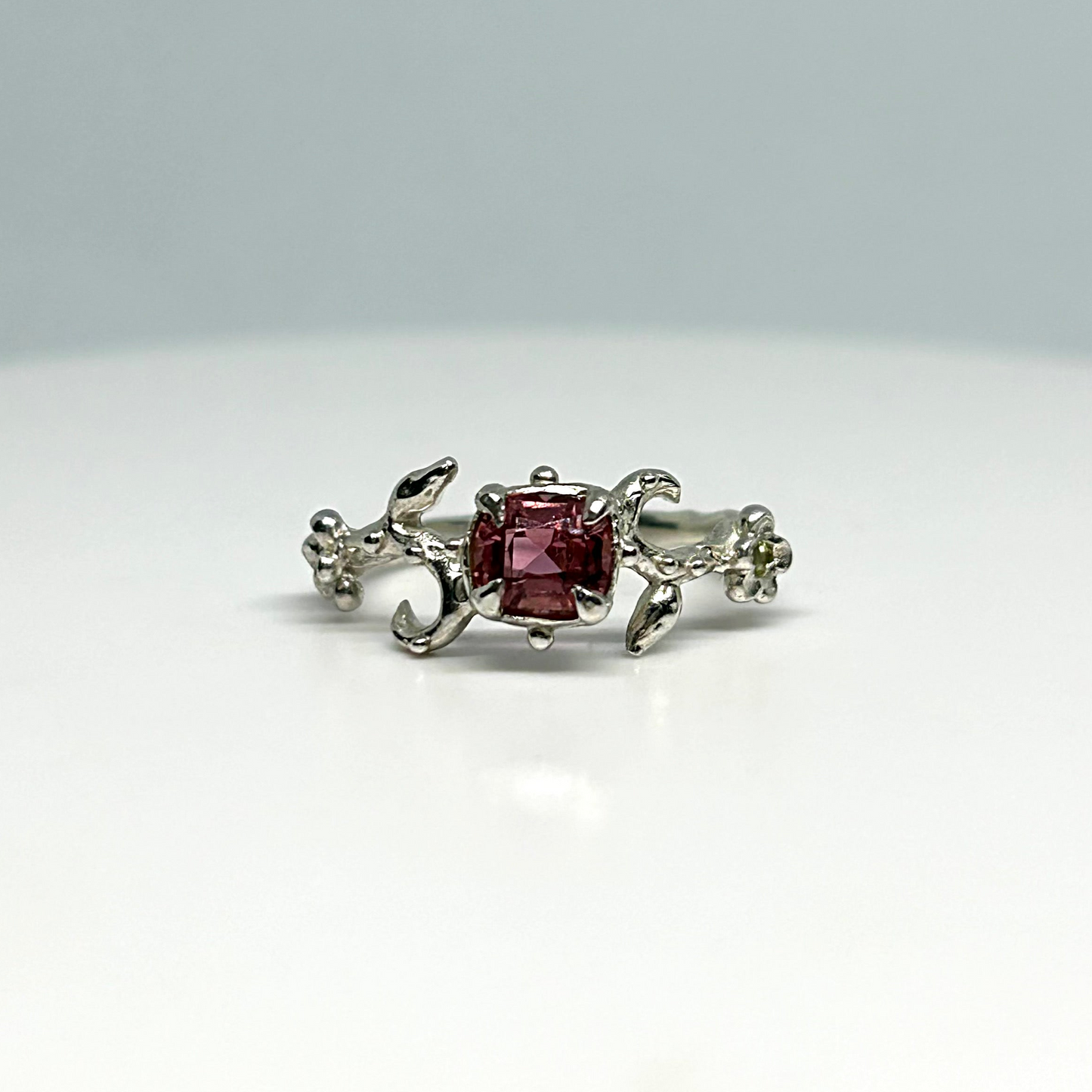 Primrose Ring - US 6/UK L