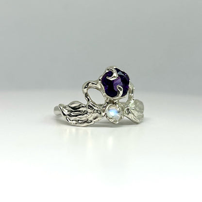 Amethyst & Moonstone Swans in Love - US 7.25/UK N1/2
