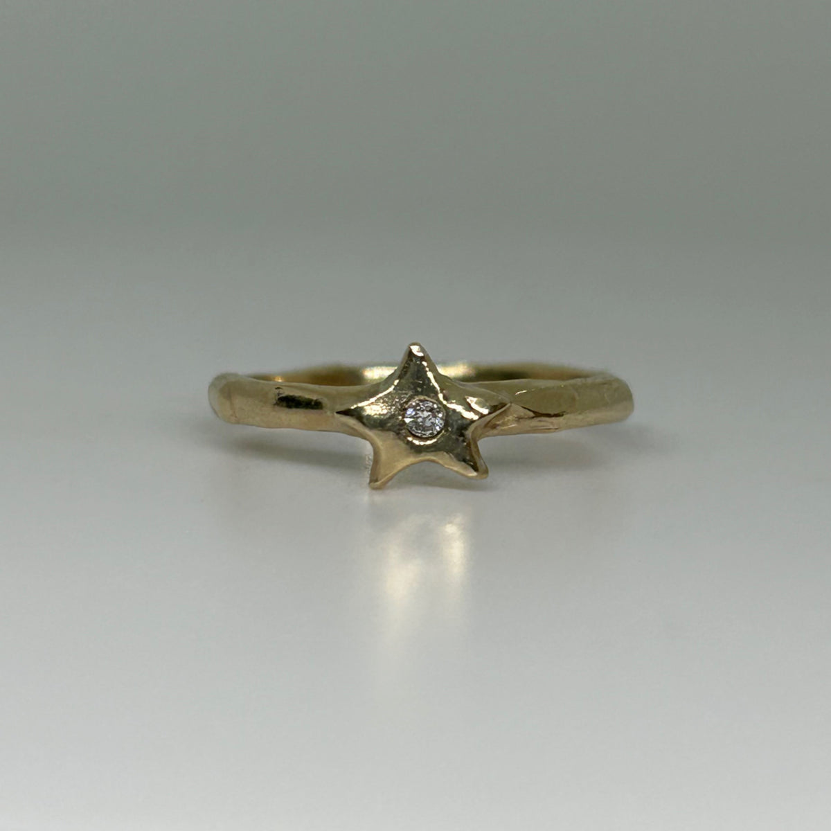 Étoile - Made To Order Solid Gold Ring