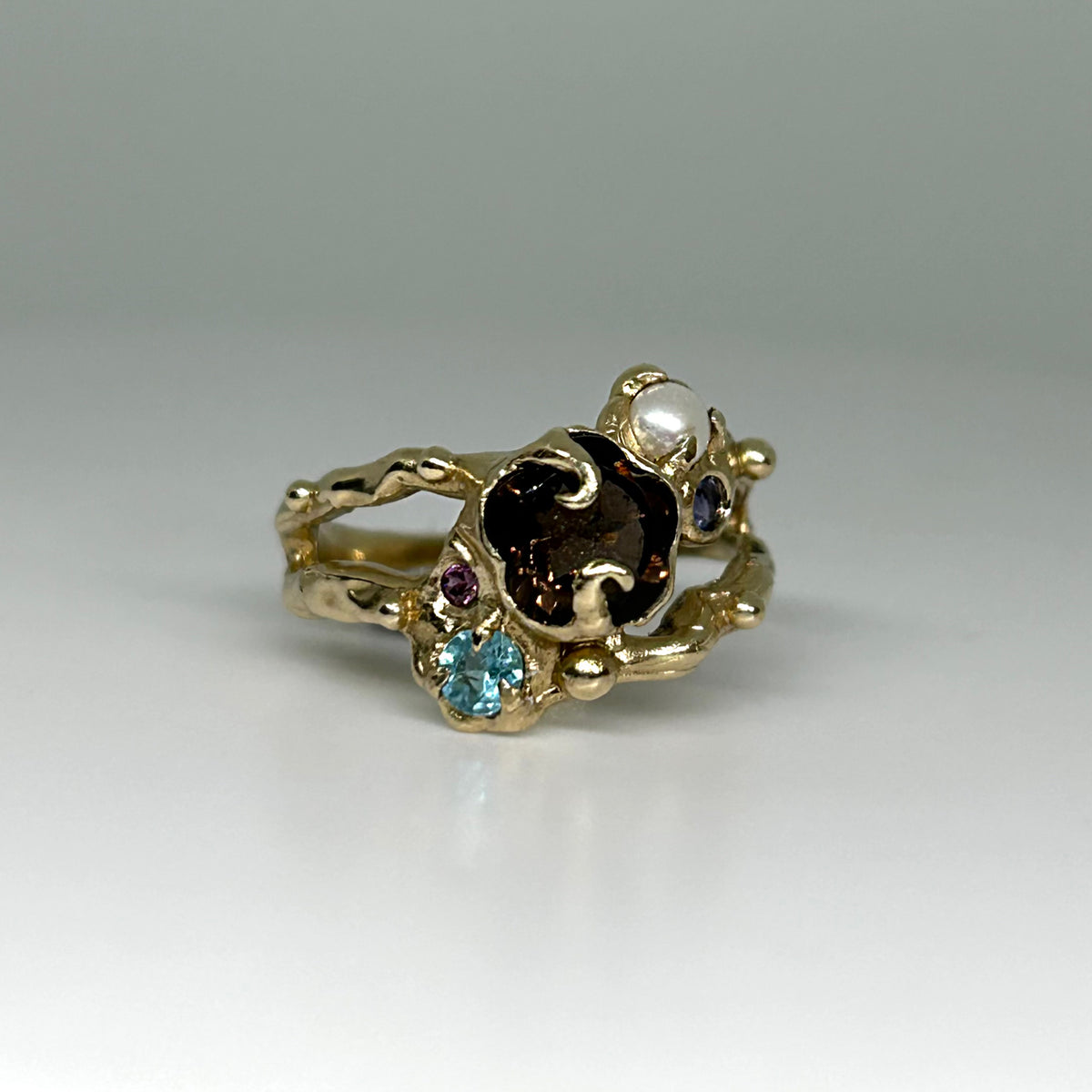 Gold Cassiopeia - US 5.25/UK J1/2