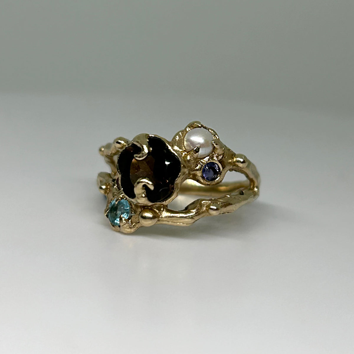 Gold Cassiopeia - US 5.25/UK J1/2