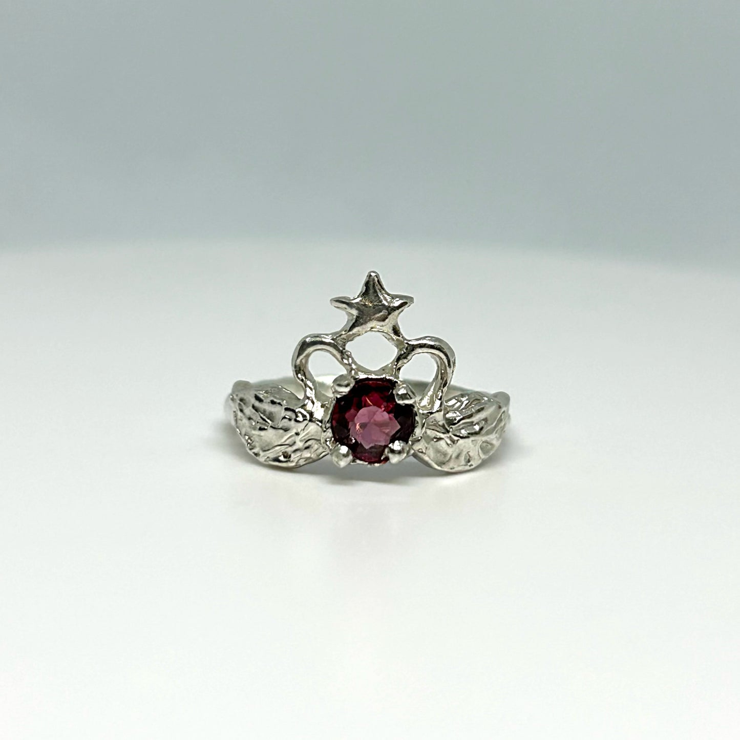 Garnet & Star Swans in Love - US 6/UK L