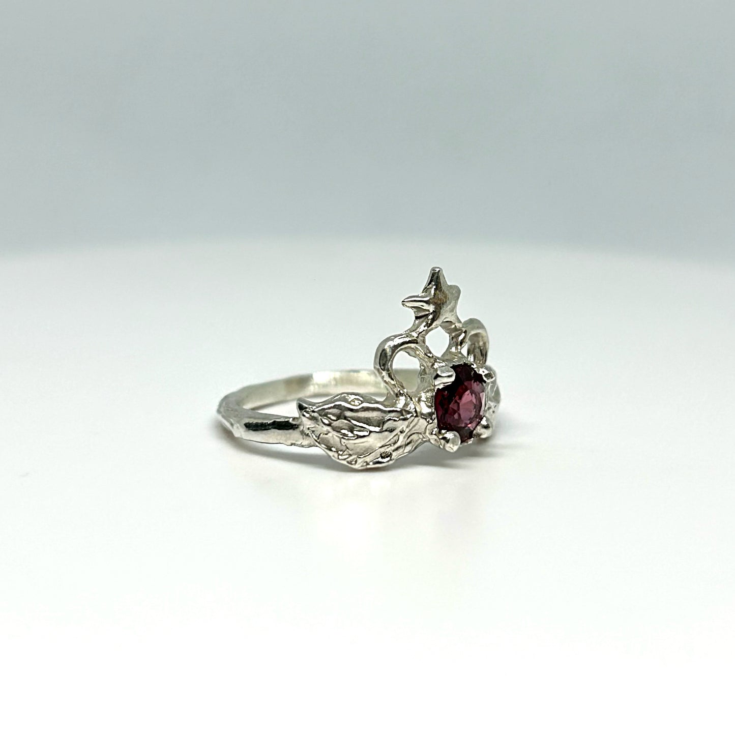 Garnet & Star Swans in Love - US 6/UK L